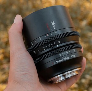7Artisans - 7Artisans 25mm T1.05 Vision Cine Lens (Canon RF-S) (1)