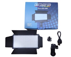 BF Pro - BF Pro LED 300 Bi-Color Kamera Üstü Led Işık Dahili Dataryalı (1)