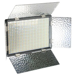 BF Pro - BF Pro S520 Bi-Color Kamera Üstü Led Işık + 2 Adet NP570 Batarya Ve Şarj Aleti Hediyeli (1)