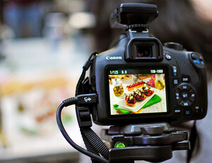 Canon 1300D 18-55 IS II Lensli DSLR Fotoğraf Makinesi - Thumbnail