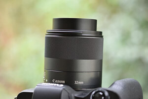 Canon EF-M 32mm f/1.4 STM Lens - Thumbnail