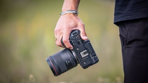 Canon EOS C50 Aynasız Sinema Kamera ( 512GB Kart Hediyeli ) 