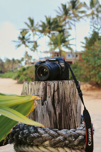 Canon EOS R10 Content Creator Kit - Thumbnail