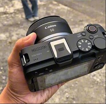 Canon EOS R50 V + RF 50mm f1.8 FotoVlog Kit 1