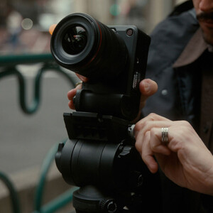 Canon EOS R6 V RF 20-50mm f/4 Lens Kit - Thumbnail