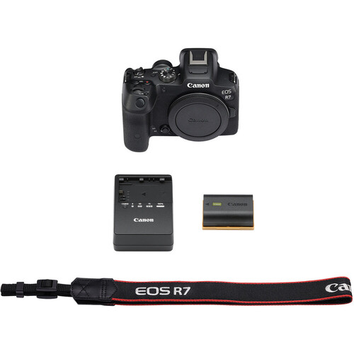Canon EOS R7 75-300mm f/4-5.6 Lens Kit