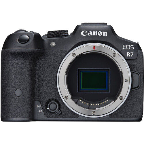 Canon EOS R7 75-300mm f/4-5.6 Lens Kit