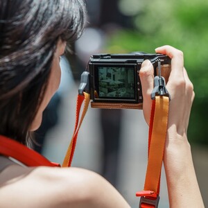 FALCAM Maglink Lite V2 Manyetik Quick Release Fotoğraf Makinesi Askısı Kırmızı - M00B5102R - Thumbnail