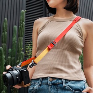 FALCAM Maglink Lite V2 Manyetik Quick Release Fotoğraf Makinesi Askısı Kırmızı - M00B5102R - Thumbnail