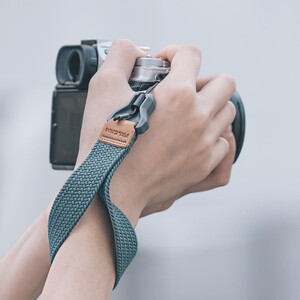 Falcam Maglink Quick Magnetic Buckle Örgü Mavi Bilek Askısı M00A4102 - Thumbnail