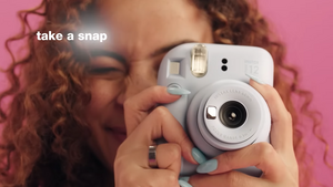 Fujifilm Instax Mini 12 Fotoğraf Makinesi + Askı + Pil + 10’lu Film (Beyaz) - Thumbnail