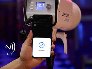 Godox SL300R RGB LED Video Işığı - Thumbnail