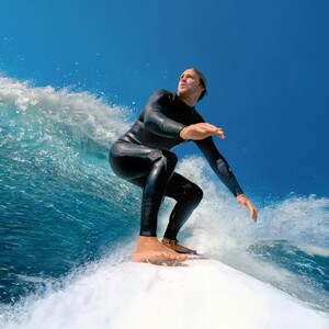 Insta360 Floating Surfboard Mount - Thumbnail