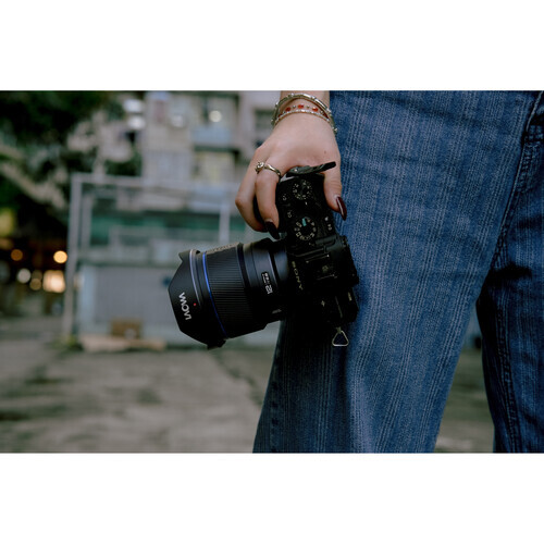 Laowa 12mm f/2.8 Lite Zero-D AF Lens (Sony E)