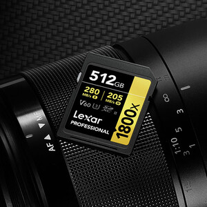 Lexar 128GB 1800x Profesyonel UHS-II SDXC Hafıza Kartı (GOLD Serisi) - Thumbnail