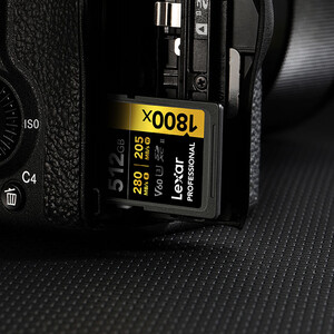 Lexar 64GB 1800x Profesyonel UHS-II SDXC Hafıza Kartı (GOLD Serisi) - Thumbnail