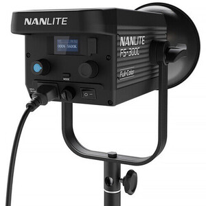 Nanlite FS-300C RGBW Tam Renkli LED Işık - Thumbnail