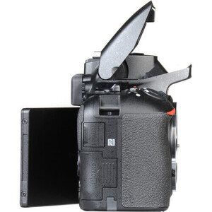 Nikon D5600 Body DSLR Fotoğraf Makinesi - Thumbnail
