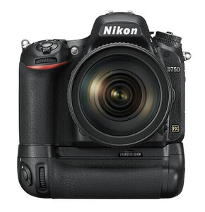 Nikon MB-D16 Battery Grip ( Nikon D750 ) - Thumbnail