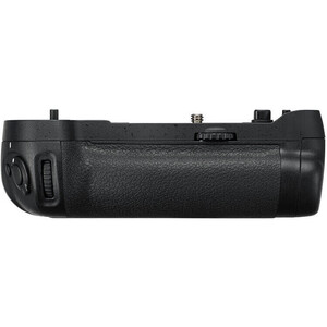 Nikon - Nikon MB-D17 Battery Grip (D500 UYUMLU)