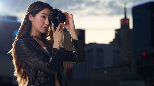 Nikon Zf Body Aynasız Fotoğraf Makinesi ( 8250 TL Para İadesi )
