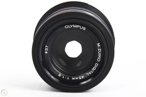 Olympus 45mm f/1.8 MSC Prime Lens Siyah - Thumbnail