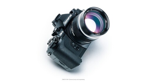 Olympus 75mm f/1.8 MFT Lens (Siyah)
