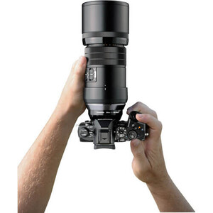 Olympus M.Zuiko Digital ED 300mm f/4 IS PRO Lens - Thumbnail