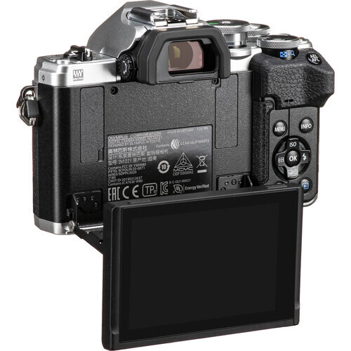 Olympus OM-D E-M10 Mark IV 14-42mm Lens Kit (Gümüş)