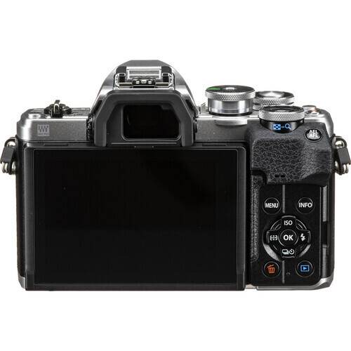 Olympus OM-D E-M10 Mark IV 14-42mm Lens Kit (Gümüş)