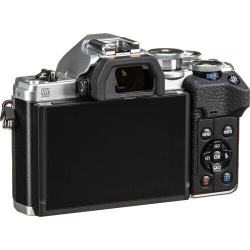 Olympus OM-D E-M10 Mark IV 14-42mm Lens Kit (Gümüş)