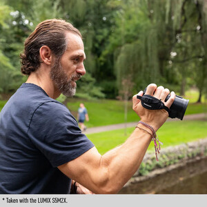Panasonic HC-VX3 UHD 4K Video Kamera 24x Zoom - Thumbnail