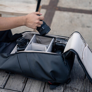PGYTECH OneGo Air Backpack 20L Sırt Çantası (Siyah) - Thumbnail