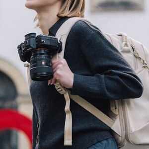 PGYTECH OneGo Lite Backpack 22L (Matte Black) – P‑CB‑355 Sırt Çantası - Thumbnail