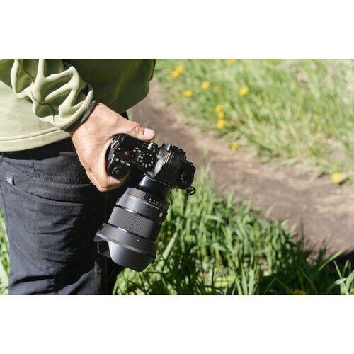 Sigma 24mm f/1.4 DG DN Art Lens (Leica L)