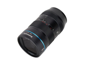 Sirui 75mm f/1.8 Anamorphic Lens (Fujifilm X) - Thumbnail