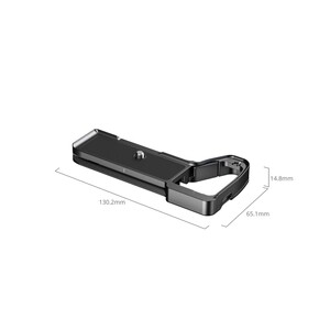 SMALLRİG - SmallRig 6033 Sony Alpha 7 V / 7R V / 7 IV için AirTag Yuvalı Taban Plakası (1)