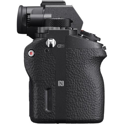 Sony A7R II Body Aynasız 4K Fotoğraf Makinesi