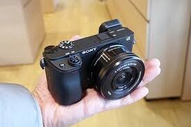 Sony Alpha A6400 16-50mm Kit Aynasız Fotoğraf Makinesi - Thumbnail