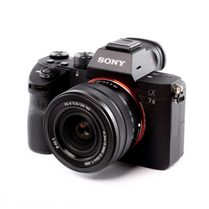 Sony - Sony Alpha A7 III 28-60mm Aynasız Fotoğraf Makinesi