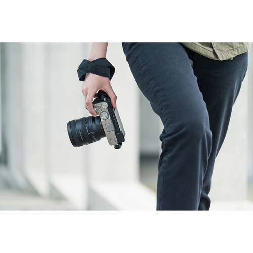 Sony FE 16-25mm f/2.8 G Lens (Sony E)