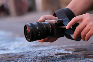 Sony FE 24-50mm f/2.8 G Lens - Thumbnail