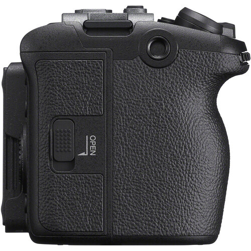 Sony FX30 Sigma 18-50mm f/2.8 DC DN Lens Kit