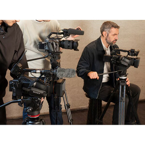 Sony PXW-Z300 3-CMOS XDCAM Profesyonel Video Kamera - Thumbnail