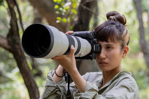Sony VG-C6 Dikey Kol Battery Grip (Sony A7R VI için)
