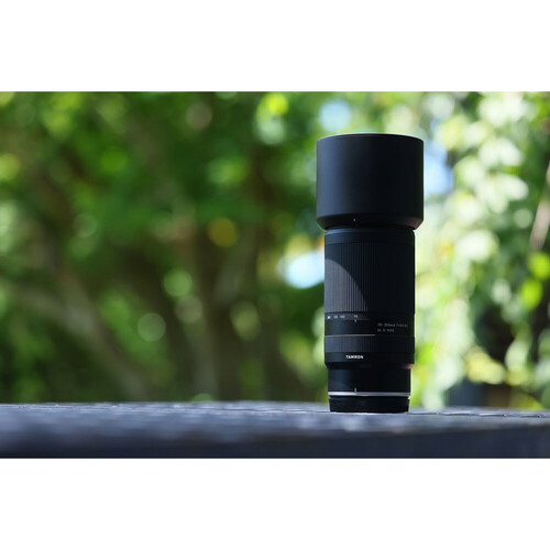 Tamron 70-300mm f/4.5-6.3 Di III RXD Lens (Nikon Z)