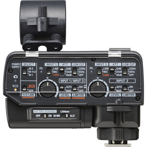 Tascam - Tascam CA-XLR2D-AN Kamera Üstü XLR Mikrofon Adaptörü (3.5mm Analog) (1)