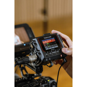 Tascam FR-AV2 32-bit Ses Kayıt Cihazı - Thumbnail