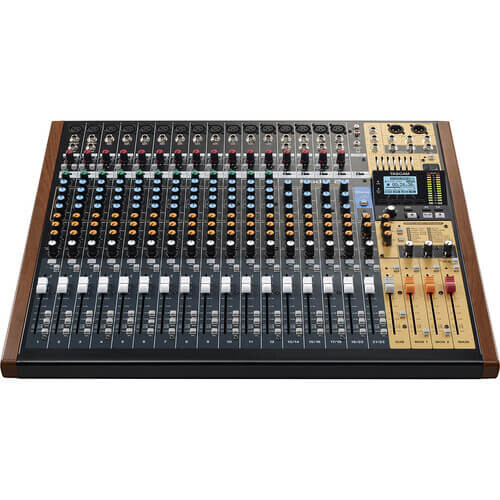 Tascam Model 24 Mikser & Dijital Kayıt Cihazı