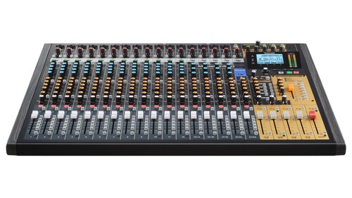 Tascam Model 2400 24 Kanallı Ses Mikseri